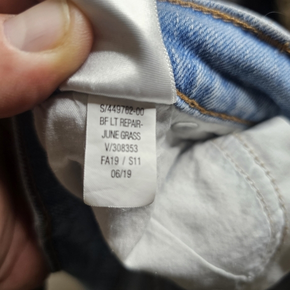 Old Navy Boyfriend Jeans Distressed Medium Wash Patched Size 8 - Picture 4 of 10